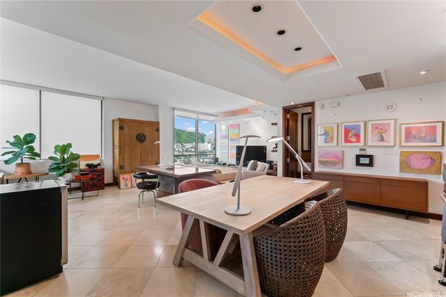 1199 Bishop Street 12B, Honolulu, HI 96813