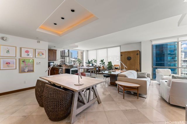 1199 Bishop Street 12B, Honolulu, HI 96813