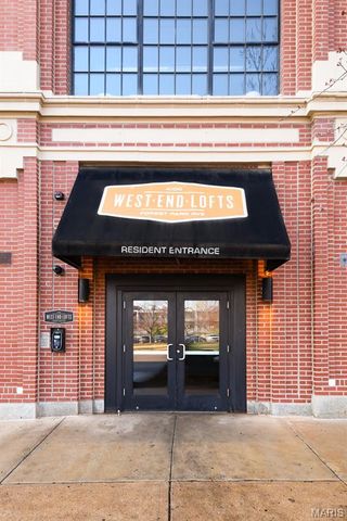 4100 Forest Park Avenue 417, St Louis, MO 63108