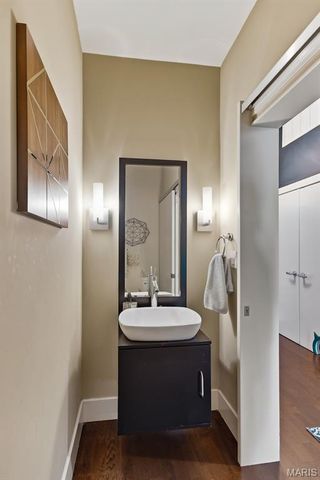 4100 Forest Park Avenue 417, St Louis, MO 63108