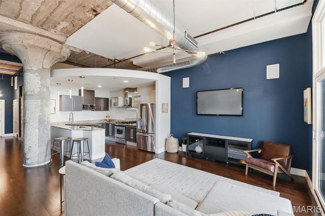 4100 Forest Park Avenue 417, St Louis, MO 63108