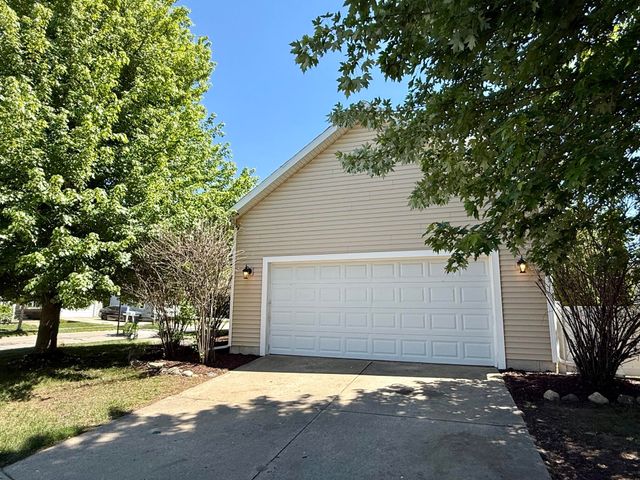 3725 Shearwater Lane, East Lansing, MI 48823