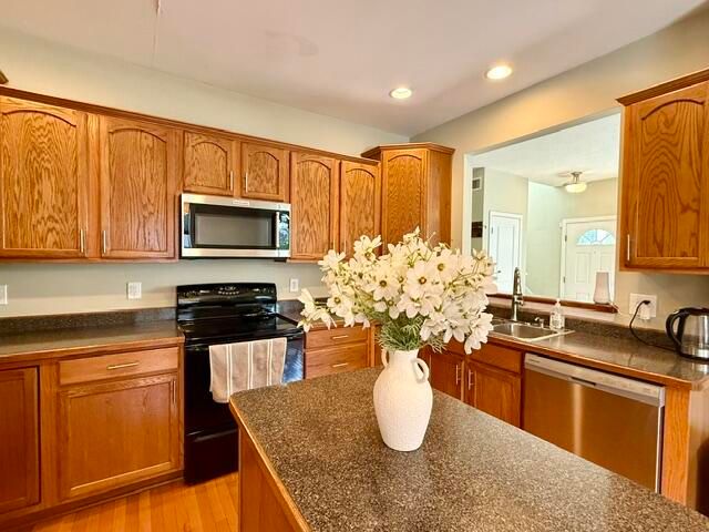 3725 Shearwater Lane, East Lansing, MI 48823