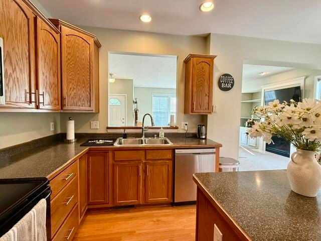 3725 Shearwater Lane, East Lansing, MI 48823
