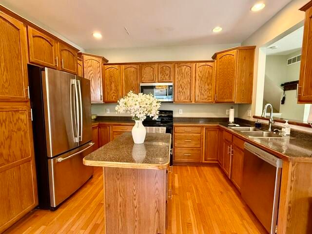 3725 Shearwater Lane, East Lansing, MI 48823