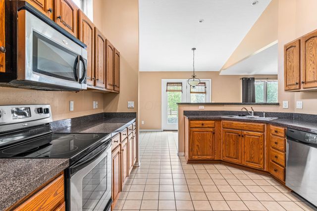 6008 Buckeye Parkway, Grove City, OH 43123