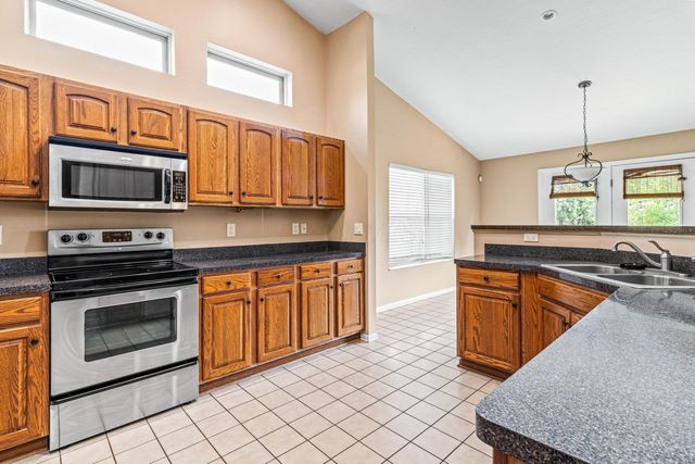 6008 Buckeye Parkway, Grove City, OH 43123