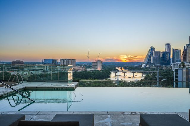 70 Rainey ST 1908, Austin, TX 78701