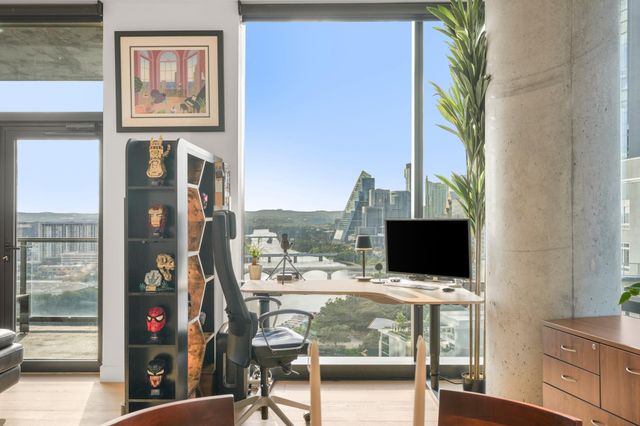 70 Rainey ST 1908, Austin, TX 78701