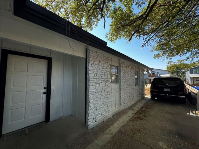 3300 Rockhurst LN, Austin, TX 78723
