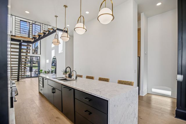 3916B Caylor Dr, Nashville, TN 37215