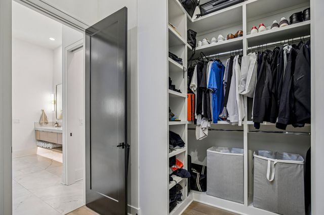 3916B Caylor Dr, Nashville, TN 37215