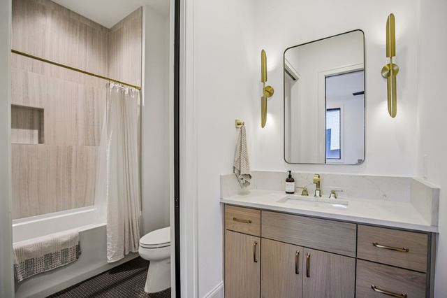 3916B Caylor Dr, Nashville, TN 37215