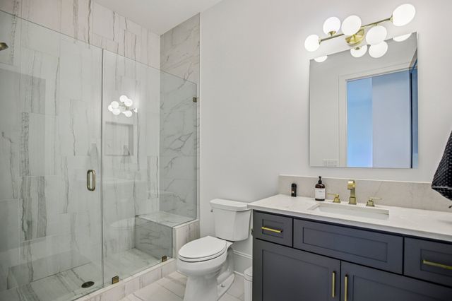 3916B Caylor Dr, Nashville, TN 37215