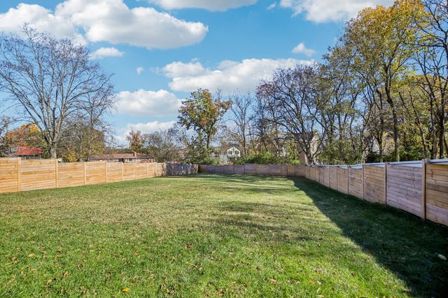 3916B Caylor Dr, Nashville, TN 37215