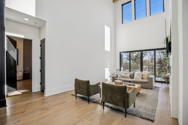 3916B Caylor Dr, Nashville, TN 37215