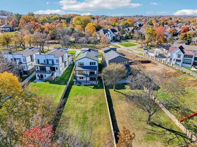 3916B Caylor Dr, Nashville, TN 37215