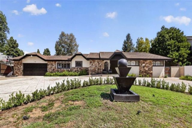 19457 Merridy Street, Northridge, CA 91324