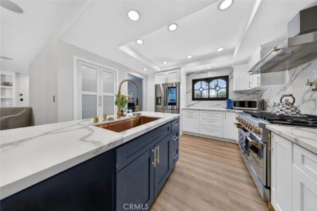 19457 Merridy Street, Northridge, CA 91324
