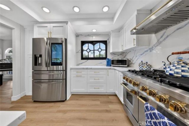 19457 Merridy Street, Northridge, CA 91324