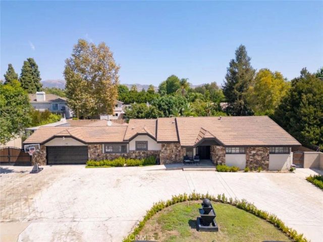19457 Merridy Street, Northridge, CA 91324
