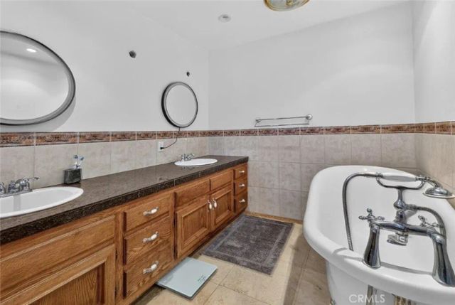 19457 Merridy Street, Northridge, CA 91324