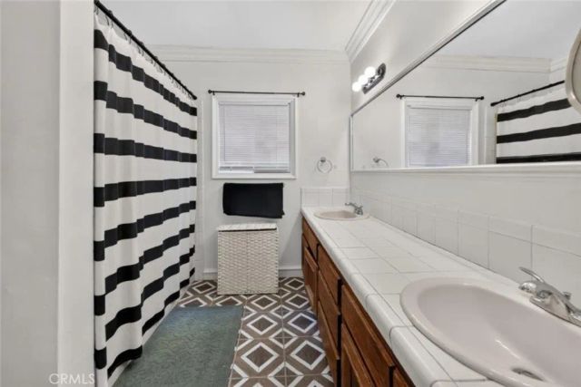 19457 Merridy Street, Northridge, CA 91324