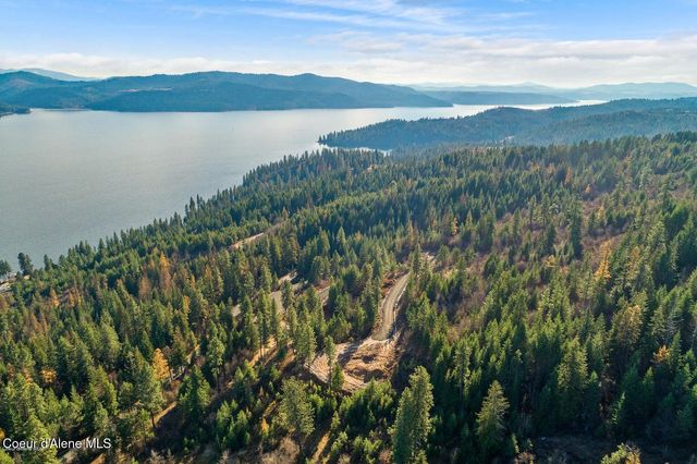 14777 S Loffs Bay Rd, Coeur D'alene, ID 83814