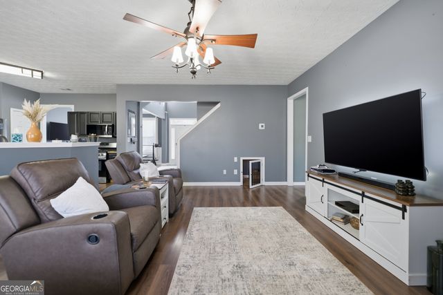 952 Island Cove Court, Buford, GA 30518