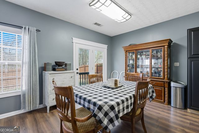 952 Island Cove Court, Buford, GA 30518