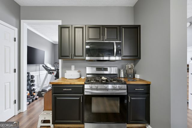 952 Island Cove Court, Buford, GA 30518