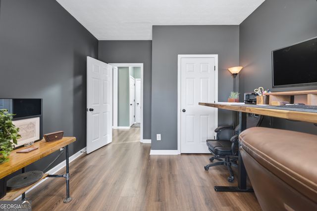 952 Island Cove Court, Buford, GA 30518