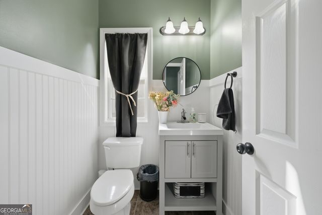 952 Island Cove Court, Buford, GA 30518