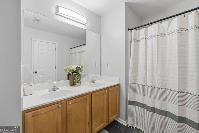 952 Island Cove Court, Buford, GA 30518