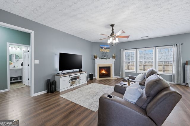 952 Island Cove Court, Buford, GA 30518