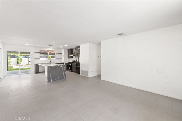2760 E San Angelo, Palm Springs, CA 92262