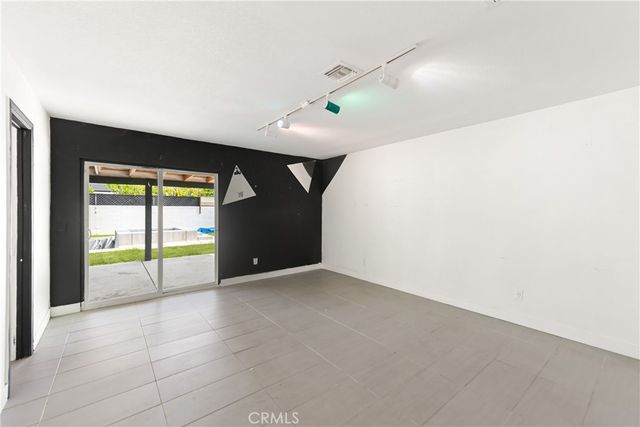 2760 E San Angelo, Palm Springs, CA 92262