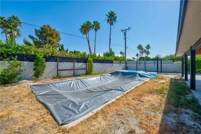 2760 E San Angelo, Palm Springs, CA 92262