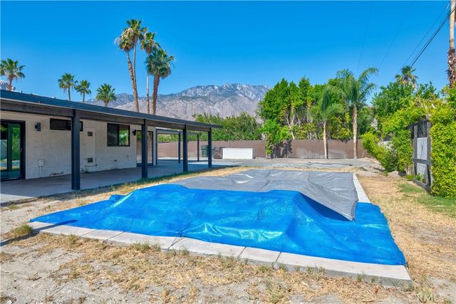 2760 E San Angelo, Palm Springs, CA 92262