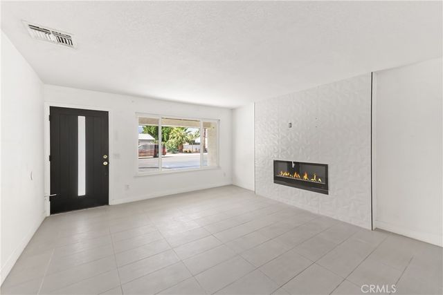 2760 E San Angelo, Palm Springs, CA 92262