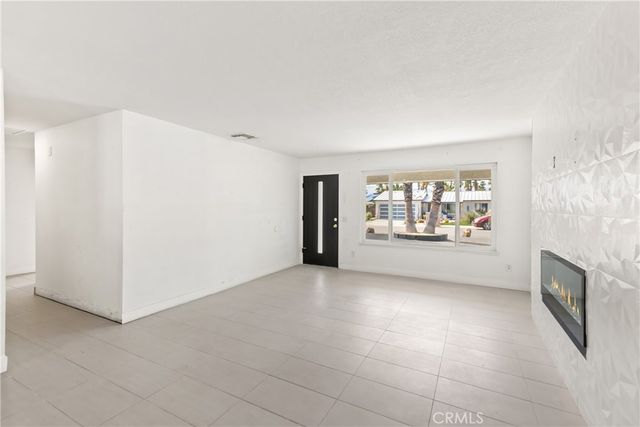2760 E San Angelo, Palm Springs, CA 92262