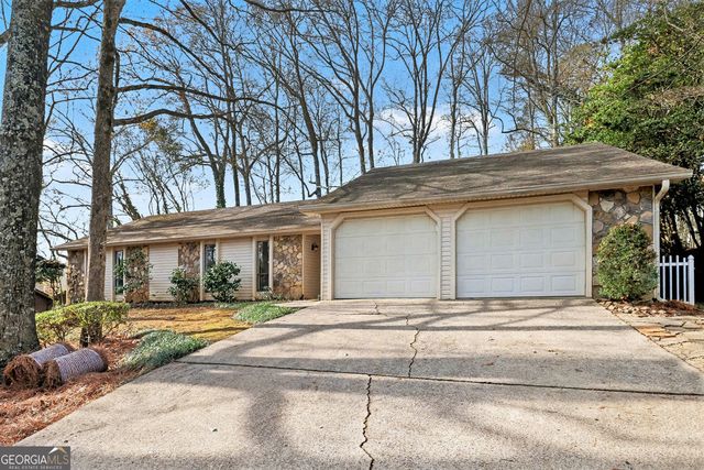 1110 Lake Drive, Roswell, GA 30075