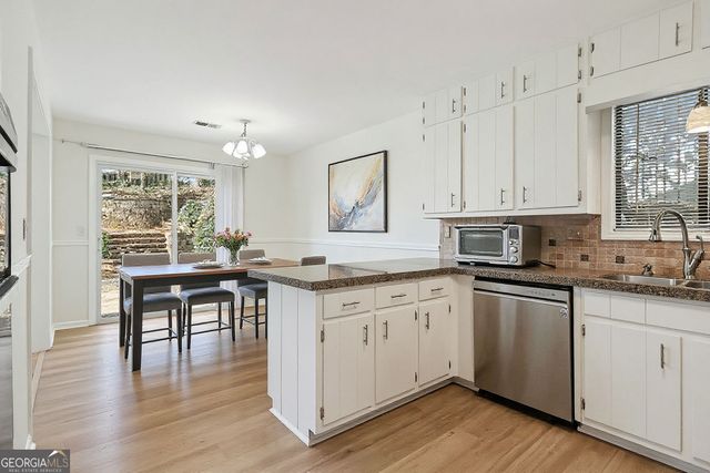 1110 Lake Drive, Roswell, GA 30075