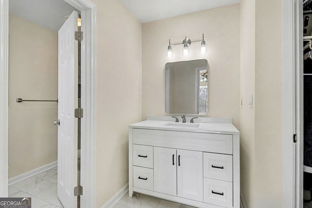 1110 Lake Drive, Roswell, GA 30075