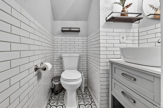 11127 Quail Pass, San Antonio, TX 78249