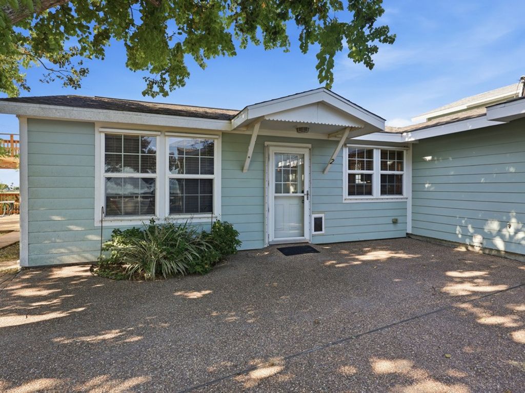 814 Rattlesnake Point, Rockport, TX 78382 — photo 5