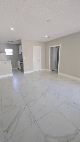 616 NW 5th Avenue 2, Pompano Beach, FL 33060