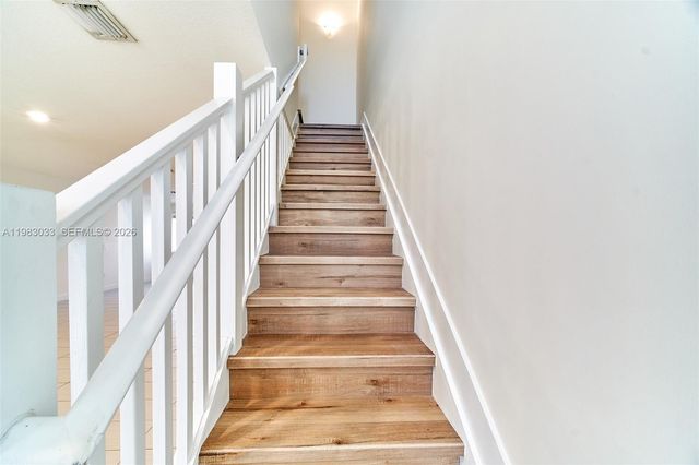 10447 NW 66th St, Doral, FL 33178