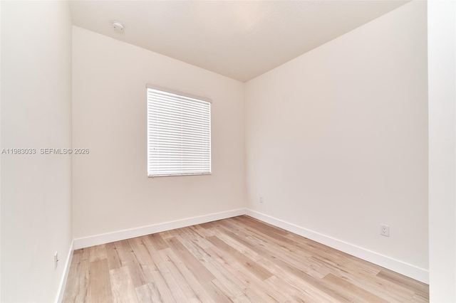 10447 NW 66th St, Doral, FL 33178