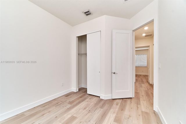 10447 NW 66th St, Doral, FL 33178